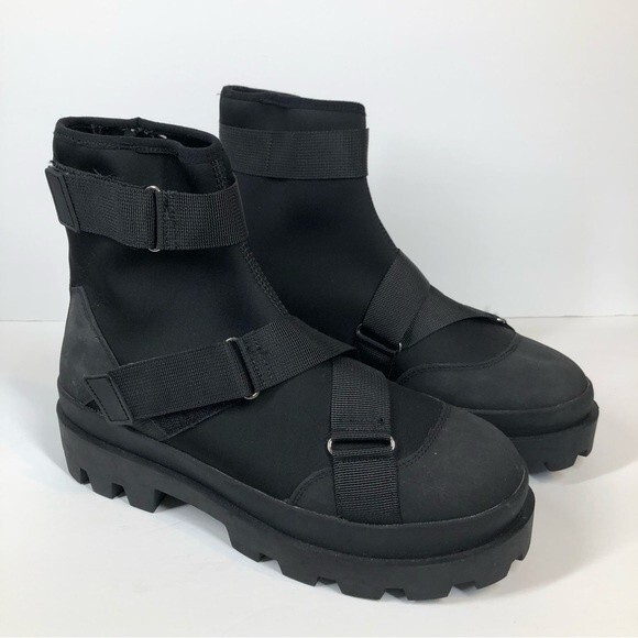 ASOS Black Chelsea Boots Scuba With Strapping Chunky Sole Size 10 - Picture 1 of 8